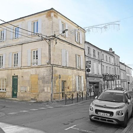 Apartamento T3 de charme situé en hyper centre avec wifi, netflix, linge, draps, savons et serviettes fournis Cognac Exterior foto